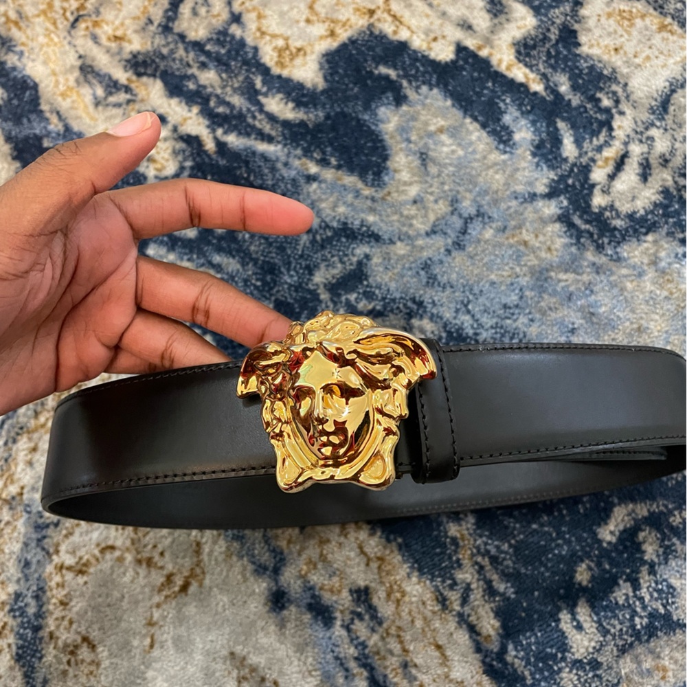 AUTHENTIC LA MEDUSA VERSACE LEATHER BELT